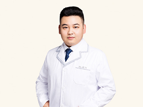 程旭（鼻整形 · 耳整形 · 外科）